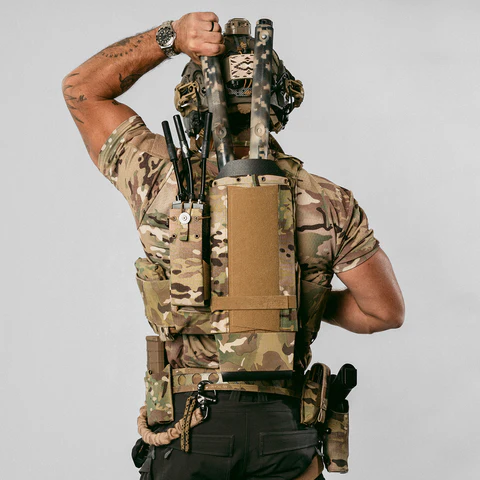 ferro-tool-sleeve-on-model-1_480x480