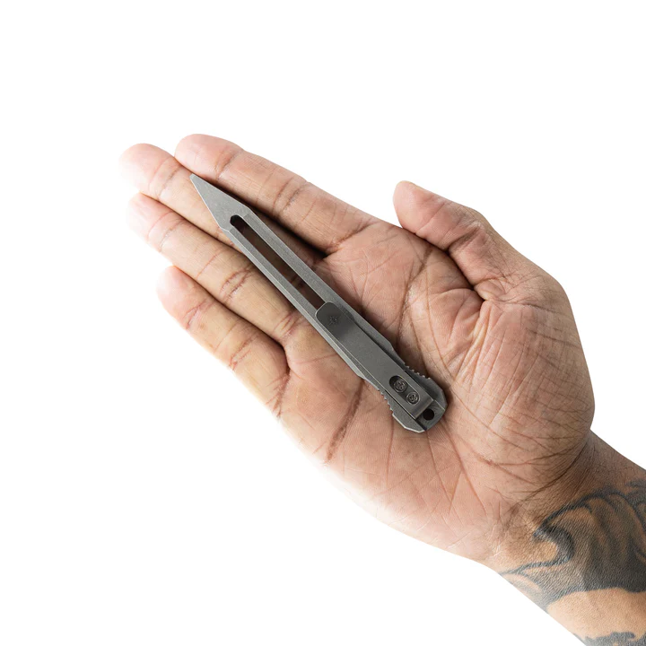 HARDDRIVEHANDHOLD3_720x